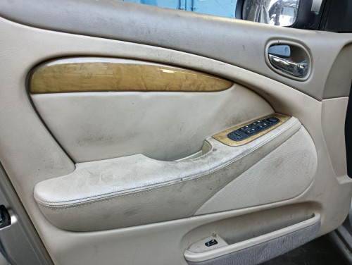 JAGUAR S-TYPE (03.1999) — автомобиль-донор на запчасти 