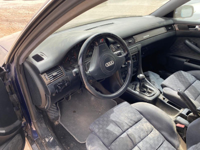 AUDI A6 AVANT (4B5)