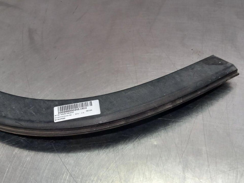  ALETIN TRASERO IZQUIERDO KIA SORENTO R (XM) 