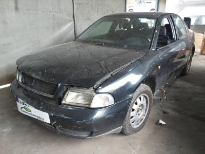 AUDI A4 BERLINA (B5)