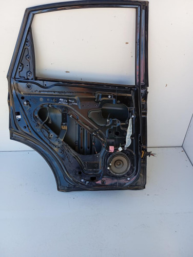 PUERTA TRASERA IZQUIERDA SSANGYONG ACTYON 
