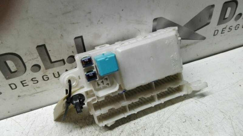 CAJA RELES / FUSIBLES Toyota HILUX (KUN) 