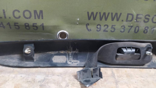 MOLDURAS TRASERAS Toyota RAV4 (A2) 