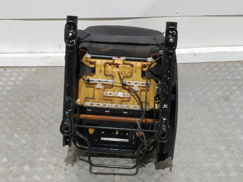 ASIENTO DELANTERO DERECHO FORD FIESTA (CNN) 