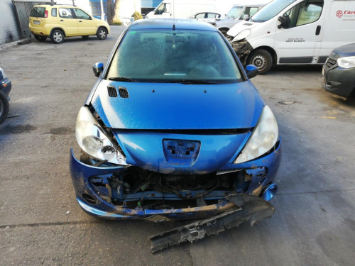 PEUGEOT 206 + — автомобиль-донор на запчасти 