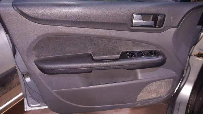 FORD FOCUS BERLINA (CAP)
