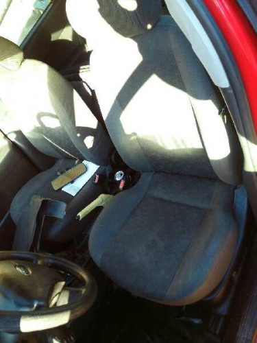  FORD FOCUS FAMILIAR (CAK) 