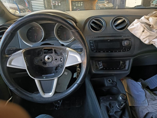 SEAT IBIZA SC (6J1) — vehículo donante para recambios 