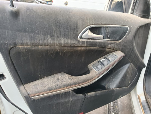 MERCEDES-BENZ CLASE A (BM 176) — vehículo donante para recambios 
