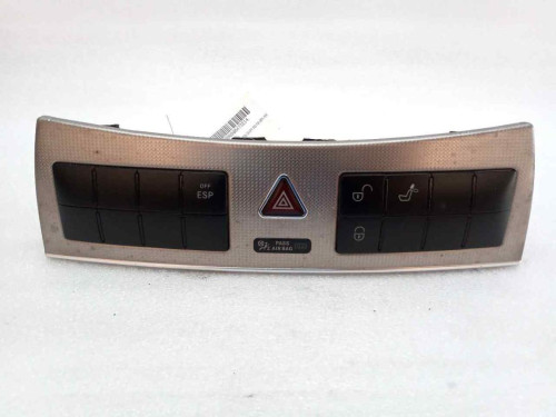  WARNING MERCEDES-BENZ CLK (BM 209) COUPE 