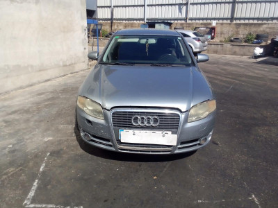 AUDI A4 BERLINA (8E)