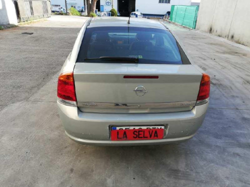 OPEL VECTRA C BERLINA — vehículo donante para recambios 