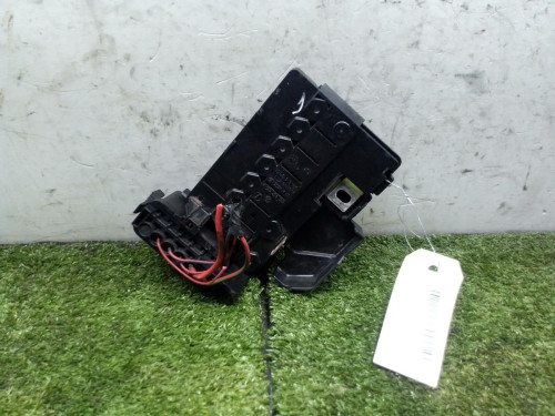 CAJA RELES / FUSIBLES Seat IBIZA BERLINA (6J5) 
