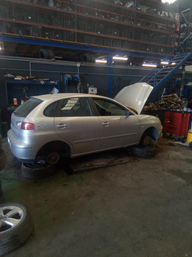 SEAT IBIZA (6L1) — автомобиль-донор на запчасти 