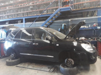 KIA CARENS (UN)