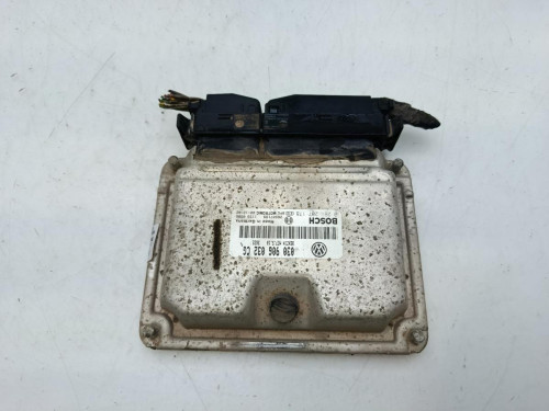 CENTRALITA MOTOR UCE VOLKSWAGEN POLO III BERLINA (6N2) 