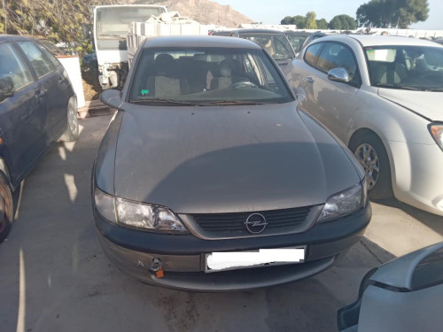  OPEL VECTRA B BERLINA 