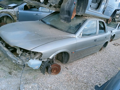 OPEL VECTRA B BERLINA