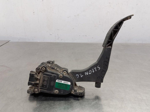  PEDAL ACELERADOR 