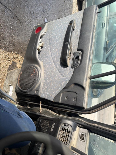 GUARNECIDO PUERTA DELANTERA IZQUIERDA MITSUBISHI GALLOPER (HYUNDAI)(02.1998) 