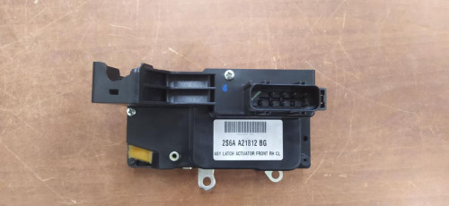 CERRADURA PUERTA DELANTERA DERECHA 