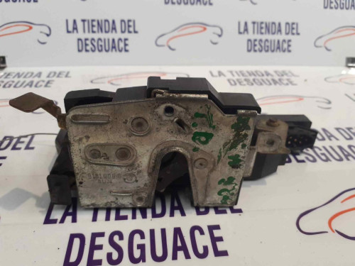  CERRADURA PUERTA TRASERA DERECHA 