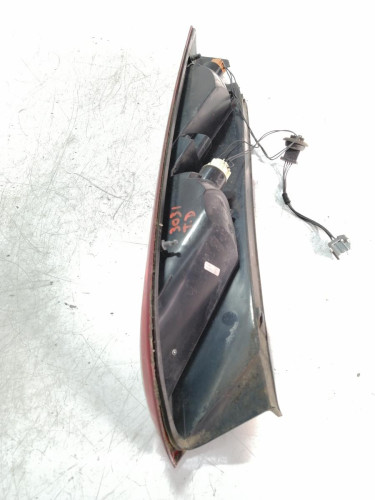  PILOTO TRASERO DERECHO FORD FOCUS BERLINA (CB4) 