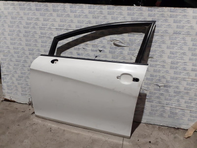 PUERTA DELANTERA IZQUIERDA