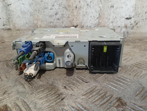 SISTEMA AUDIO / RADIO CD 