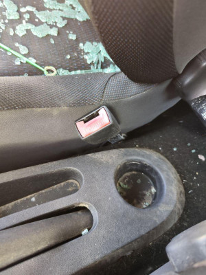 PRETENSOR AIRBAG DERECHO
