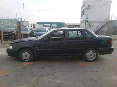 VOLVO S70 BERLINA