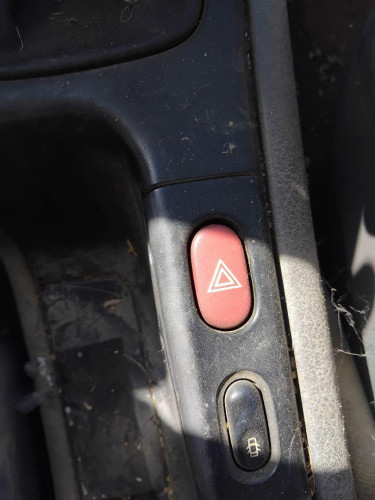 WARNING Renault Laguna (B56)(1994->) Renault Laguna (B56)(1994->) 