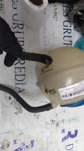  DEPOSITO EXPANSION SEAT LEON (1P1) 