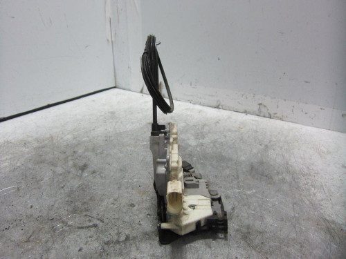  CERRADURA PUERTA DELANTERA IZQUIERDA Seat LEON (1P1) 