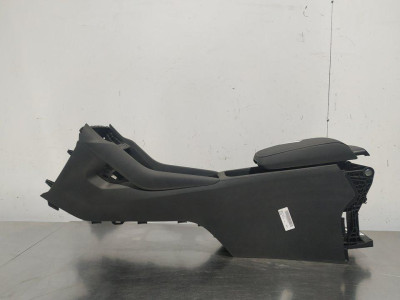 APOYABRAZOS CENTRAL, SKODA, KAROQ (NU)