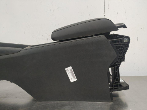  APOYABRAZOS CENTRAL, SKODA, KAROQ (NU) 