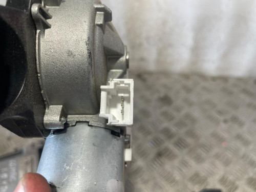 MOTOR LIMPIA TRASERO 
