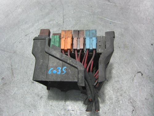 CAJA RELES / FUSIBLES Renault LAGUNA II (BG0) 