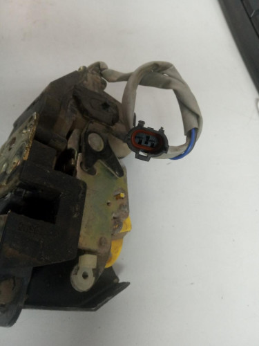 CERRADURA PUERTA TRASERA DERECHA Kia CARENS (RS) 