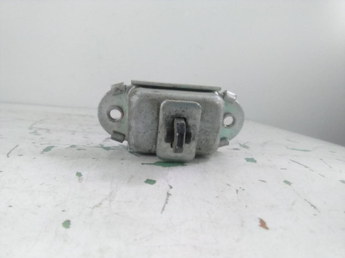  RETENEDOR PUERTA 