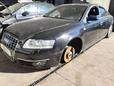 AUDI A6 BERLINA (4F2)