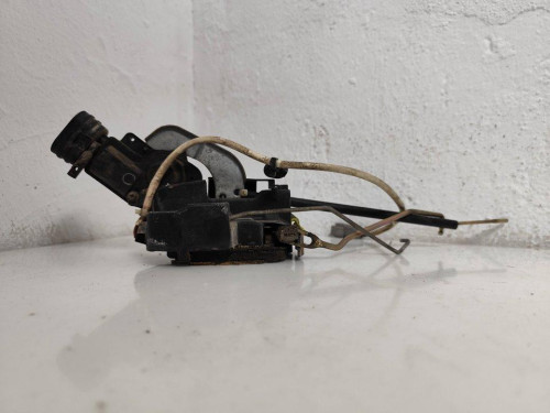 CERRADURA PUERTA DELANTERA IZQUIERDA Toyota COROLLA (E11) 