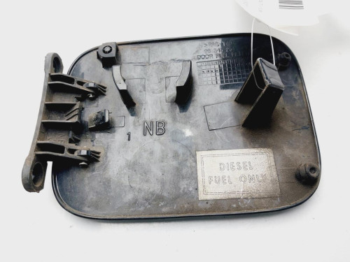 TAPA EXTERIOR COMBUSTIBLE Chevrolet NUBIRA BERLINA 