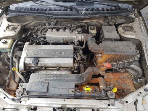  KIA SHUMA 