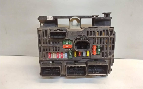 CAJA RELES / FUSIBLES Citroen C4 BERLINA 