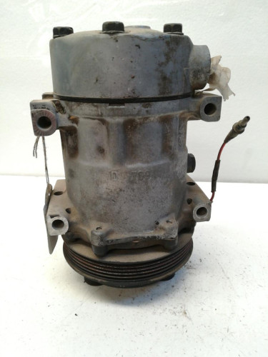  COMPRESOR AIRE ACONDICIONADO 
