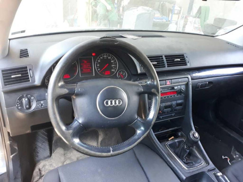  AUDI A4 BERLINA (8E) 