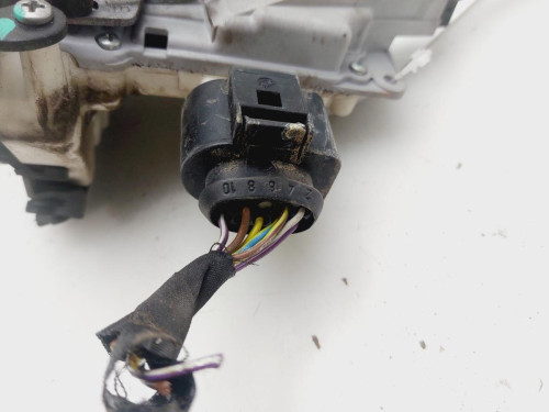 CERRADURA PUERTA DELANTERA IZQUIERDA Seat LEON (1P1) 