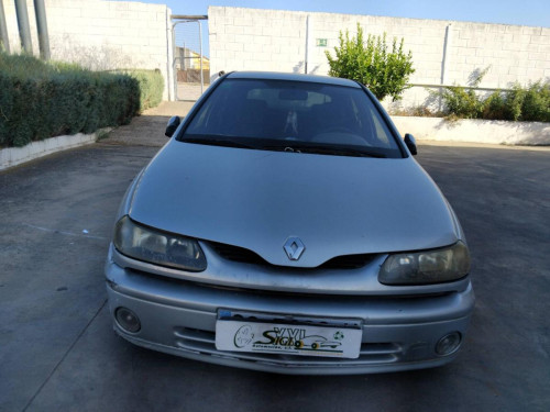  Renault Laguna (B56)(1998->) SIN IDENTIFICAR 