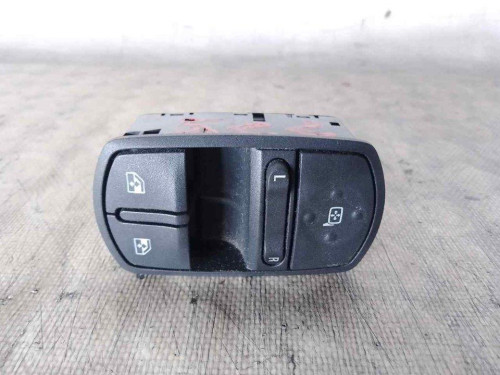 MANDO ELEVALUNAS DELANTERO IZQUIERDO Opel CORSA D 